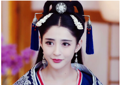 李心艾减肥失败,但扮上古装后,网友:杨贵妃的最佳人选