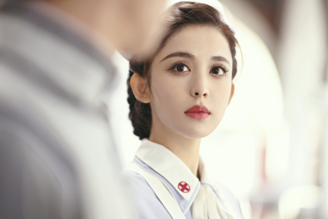 本周小花们的活动造型,谁是你喜欢的类型?