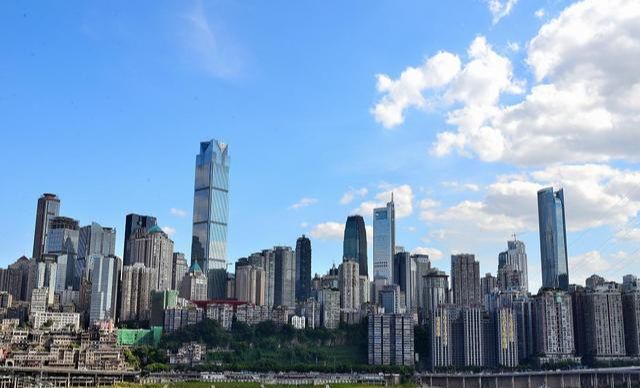 人口集中涌入的城市_是什么决定了一线城市的房价