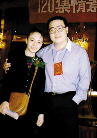 "丑女"梁欢有啥魅力?让英达抛下宋丹丹,对巴图不管不问十几年