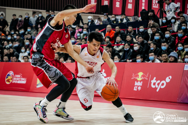 中国篮球公开赛是一项公益性五人制群众篮球赛事,自2019年起程以来