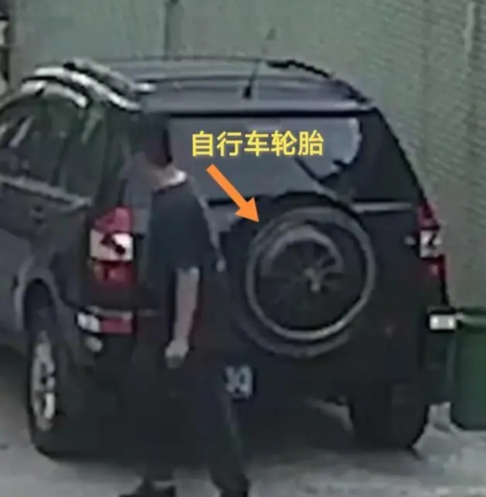 偷换别人的备胎就算了,还给人家装上一个自行车的轮胎,自行车又是在