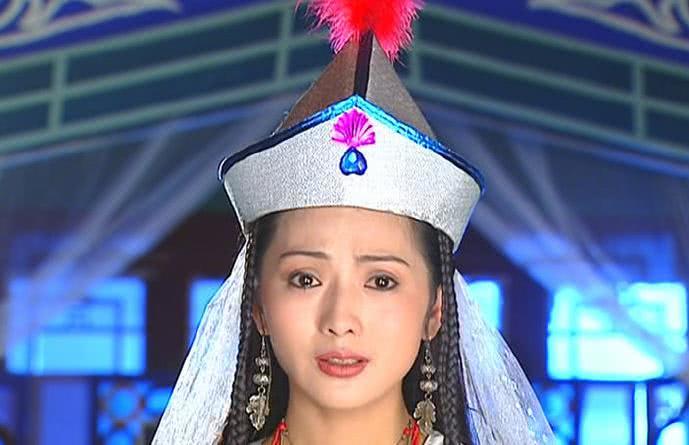 还珠格格"香妃"离世后,"萧剑"坚持扫墓20年,至今单身未娶?