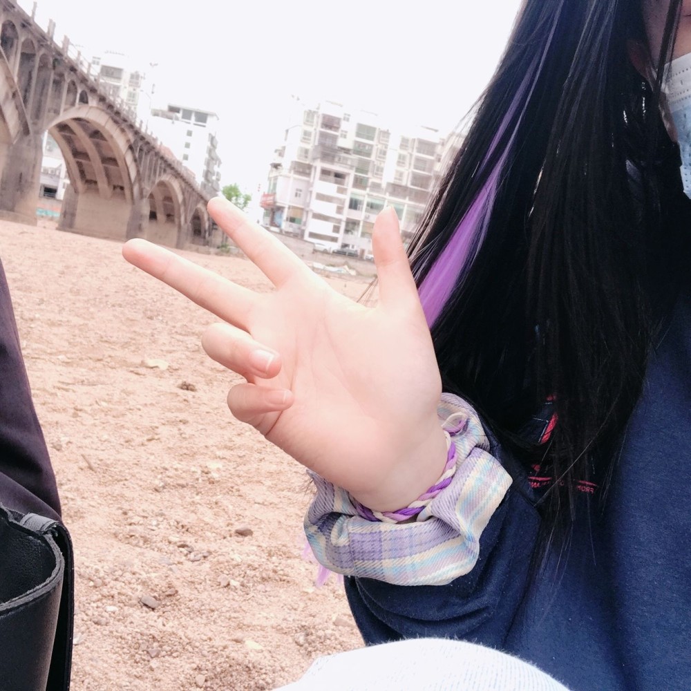 可以拿去网恋的真人女头/投稿