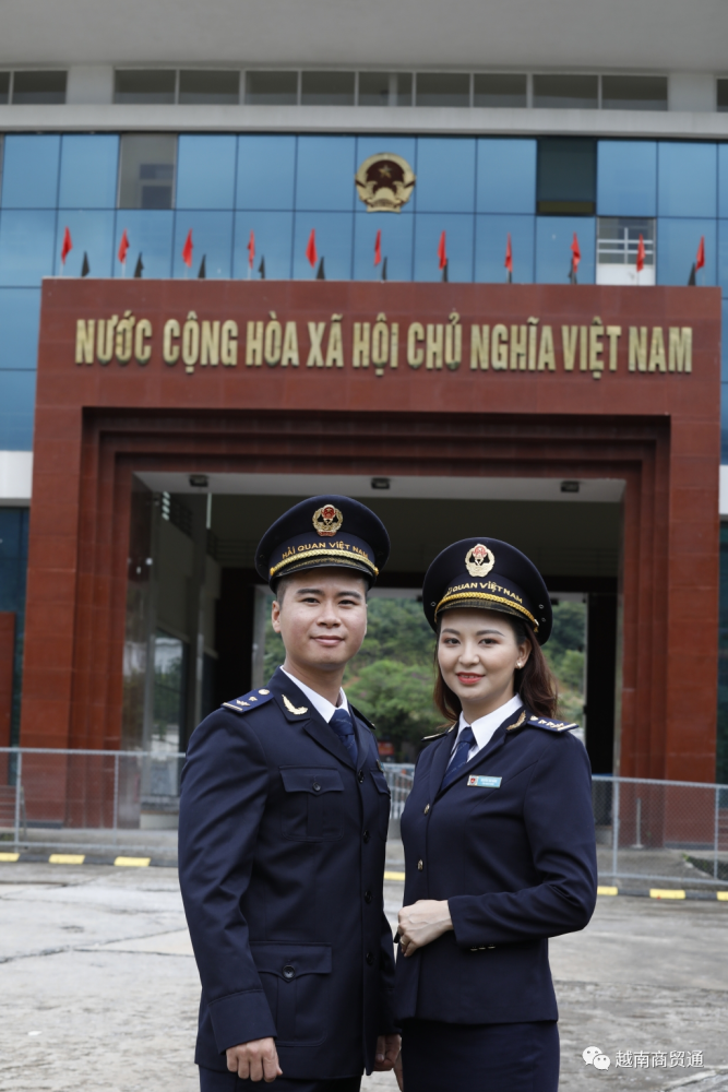 越南海关制服新规,缉私部门换上特种作战迷彩,用意颇深!
