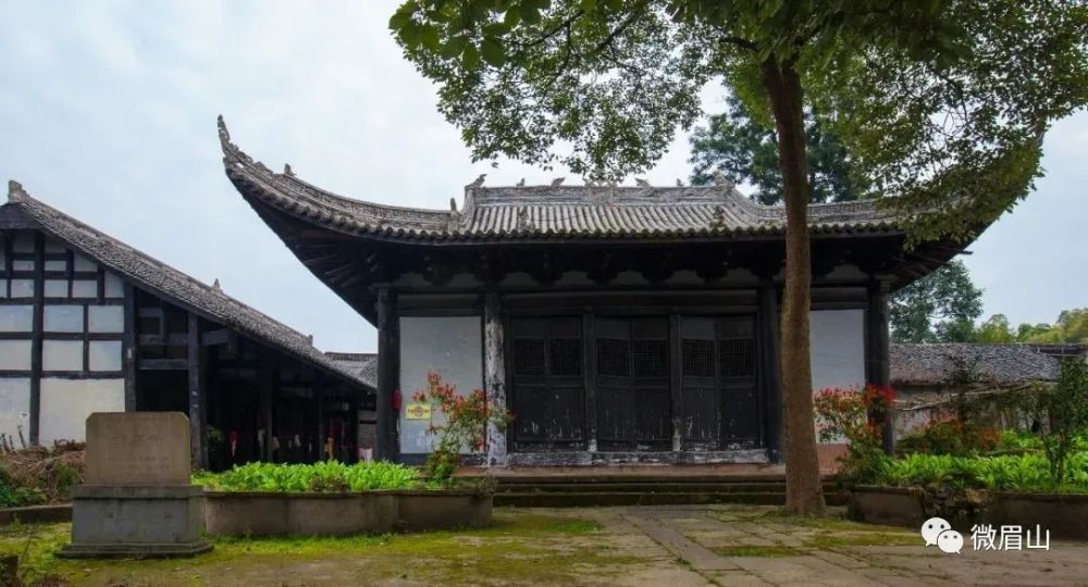 年代:明,清■禾加甘泉寺/牛角寨石窟现有造像101龛1519尊,碑记一通.