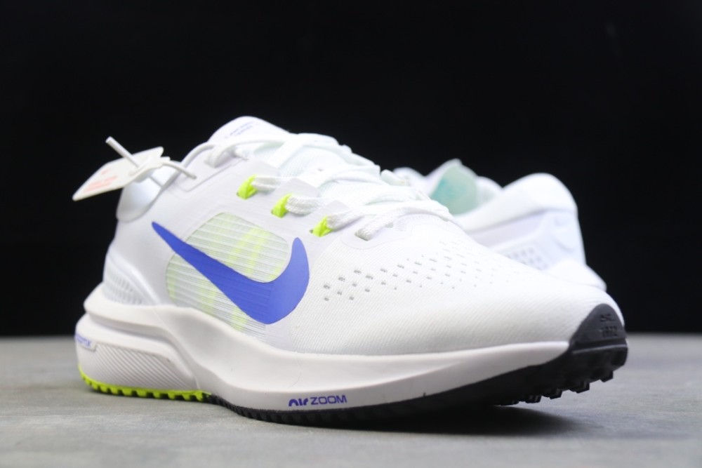 nikeairzoomvomero15登月15代