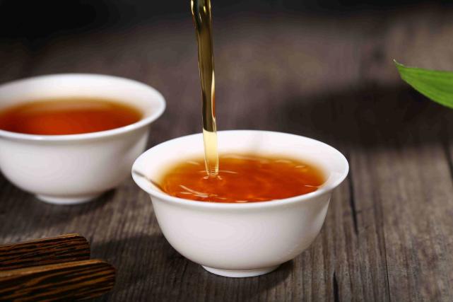 甜醇回甘百色红茶