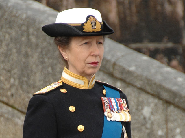 英国女王唯一的女儿安妮长公主空军元帅军衔担任过28个军职