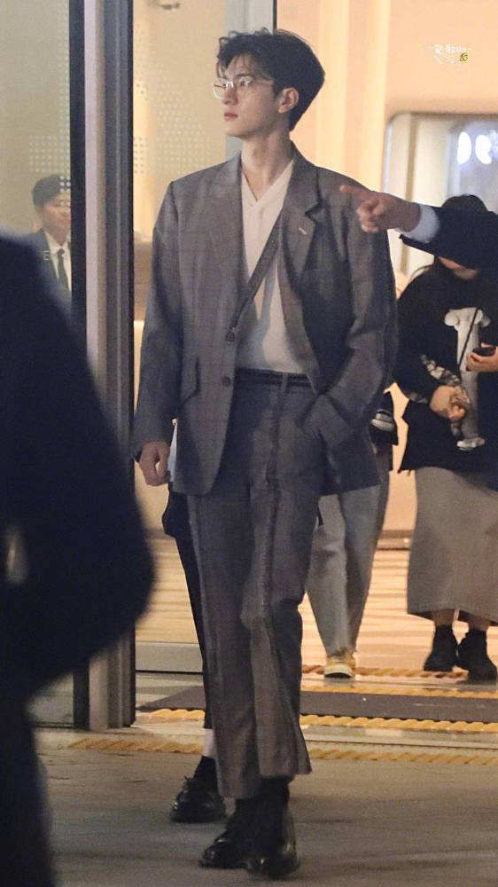 林一大长腿高鼻梁猫咪铲屎官平平无奇大帅哥罢了