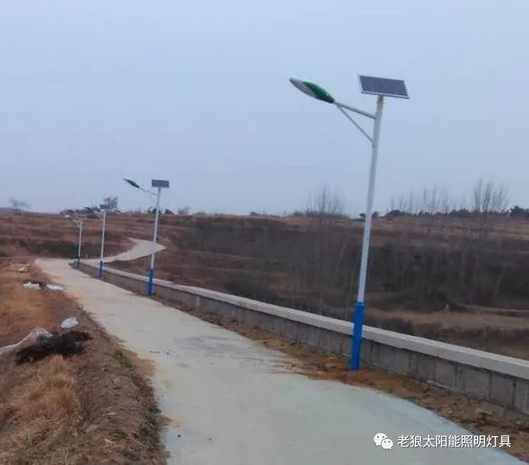 农村太阳能路灯价格:多少钱一套的比较合适
