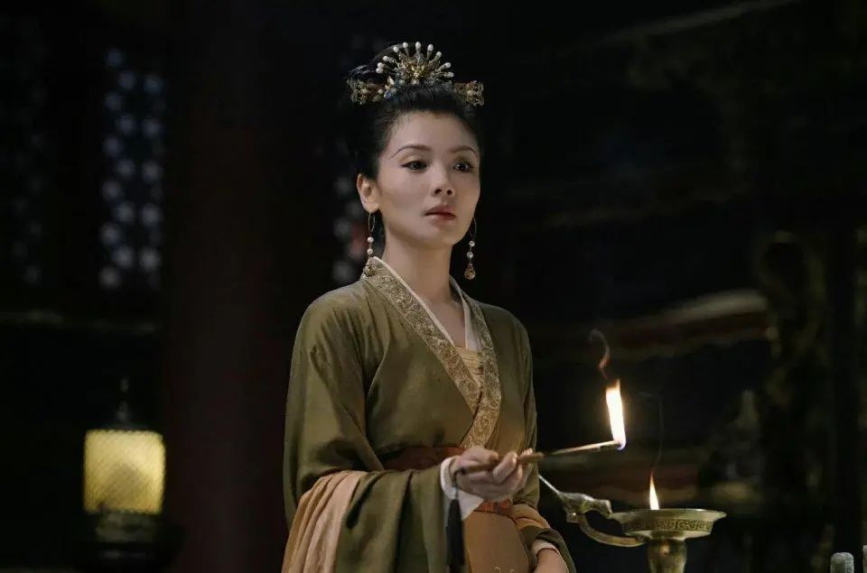 难以企及的超凡政治远见,和同时代的大辽太后萧燕燕成为了那段历史中