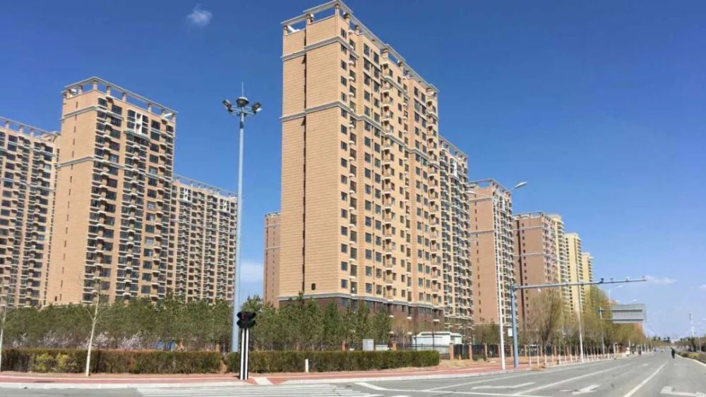 "顶级学校搬迁后,鄂尔多斯市的康巴什区房价飞涨".