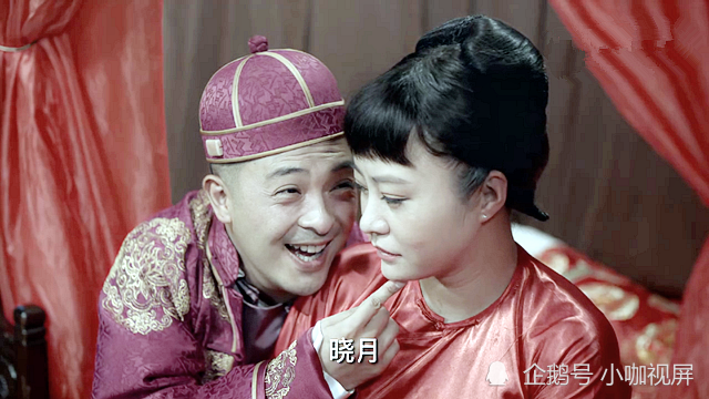 43岁郝蕾再也不是十三姨穿裙子勒出赘肉脖子快要胖没了