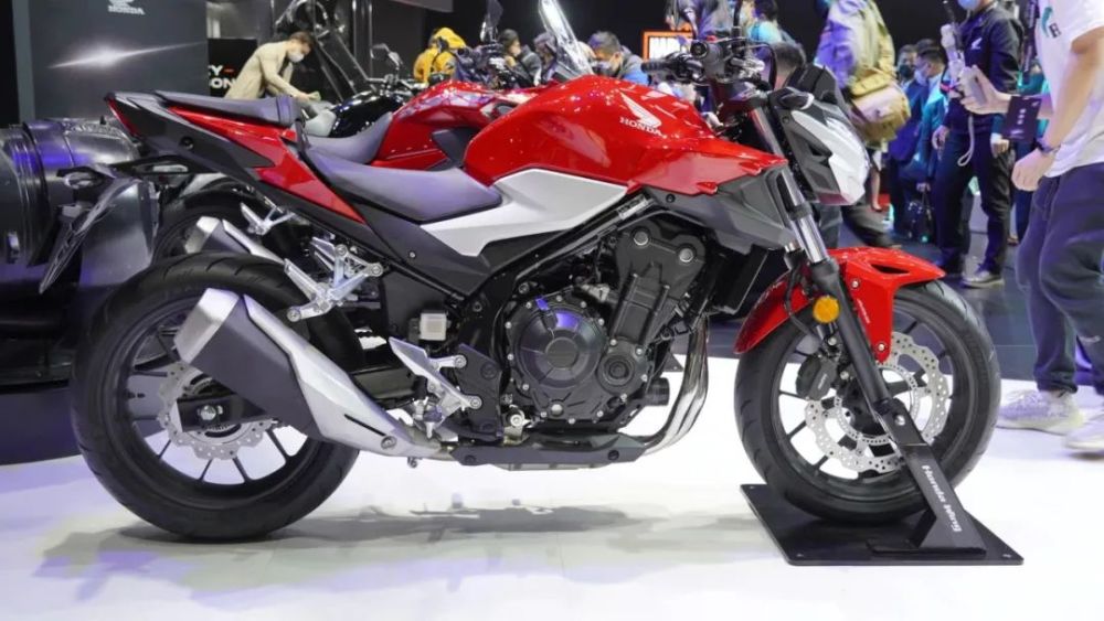 本田cb400x亮相上海车展 多款新车国内首发