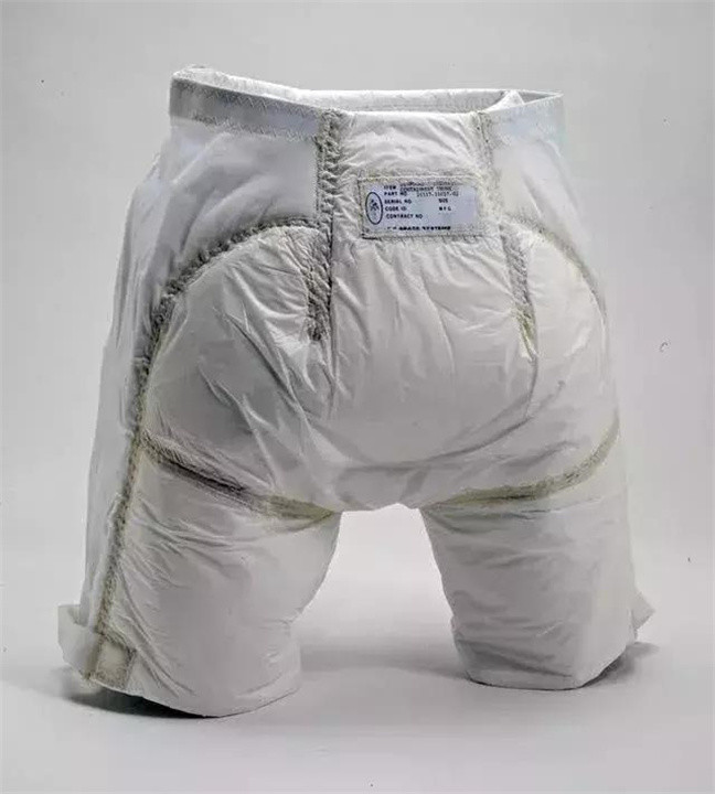 为找回陈年纸尿裤,美国重启登月计划,什么纸尿裤值得大动干戈?