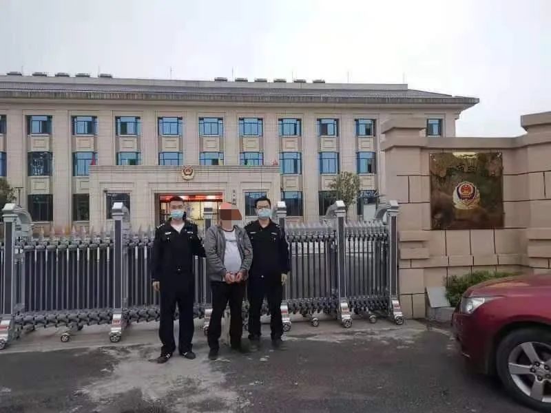 靖安:妨碍公务,拘!