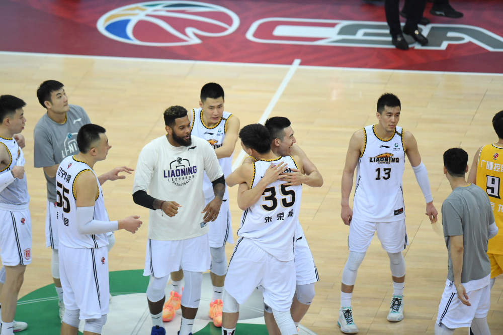 cba|辽宁逆转广厦,浙江大胜青岛晋级四强