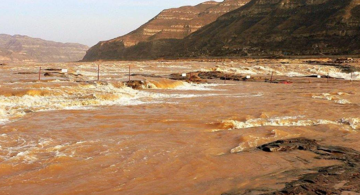 中国一场严重天灾,致83万人遇难,黄河倒逆流,大地摇晃