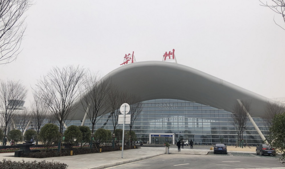 4月18日,荆州沙市机场旅客累计吞吐量突破10万人次.