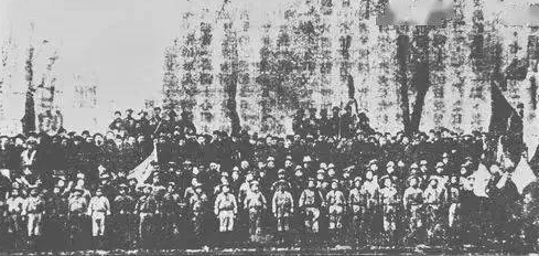 1922年9月 1922年7月 党领导发动和组织的工农运动尤其是工人运动