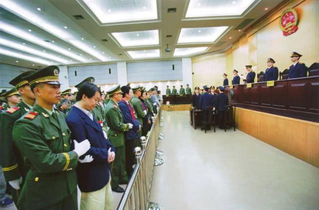 在张子强被处决那天为什么押着他的车辆在不同刑场徘徊