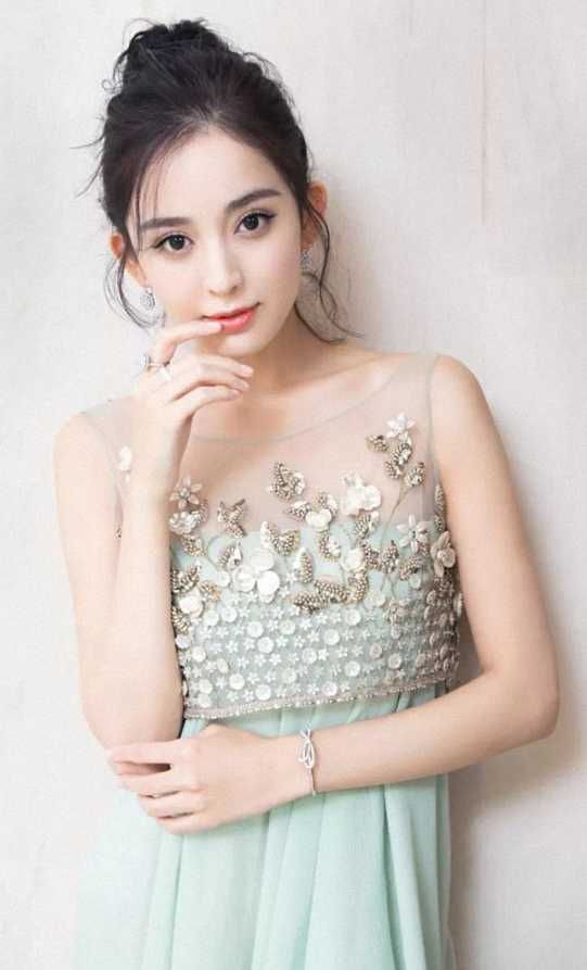 古力扎娜图片路转粉吧