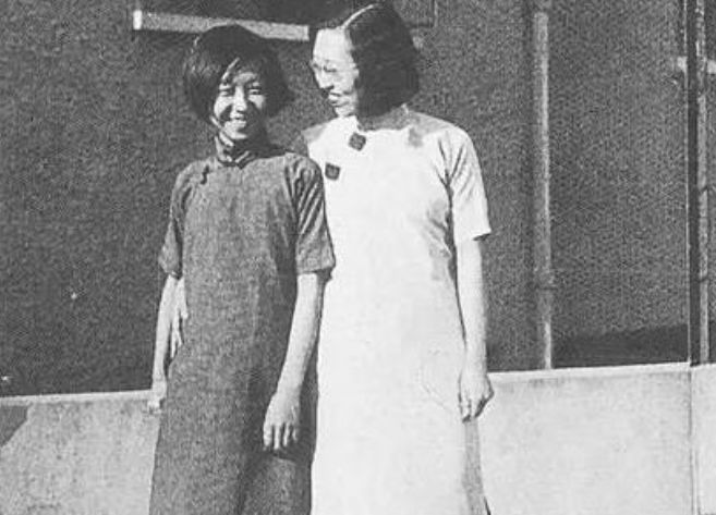民国张爱玲晚年,满地乱糟糟纸巾,浴室凌乱,去世7天后才被发现