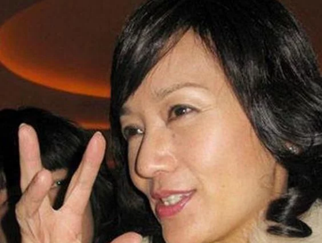 赵雅芝卸妆后,许晴卸妆后,俞飞鸿卸妆后,网友:说好的冻龄呢?