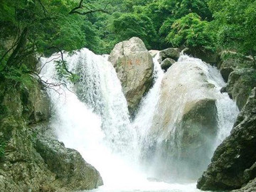赤峰敖汉青泉谷风景区游山玩水