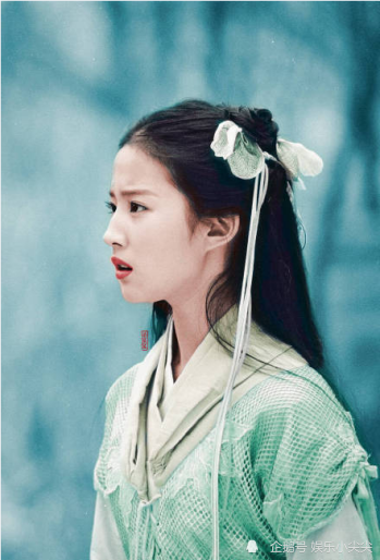 刘亦菲《梦华录》下马车照曝光,神仙姐姐颜值依旧,时隔多年再演连续剧