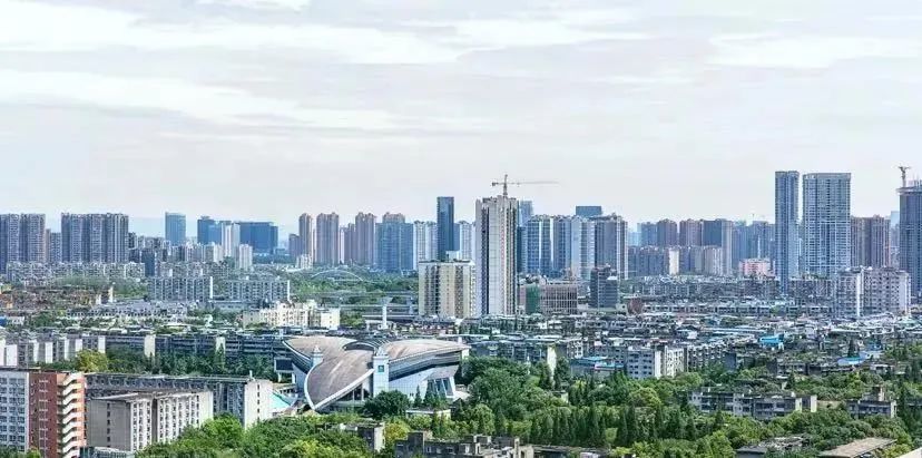 2021年我国经济总量排名_我国经济总量照片(2)