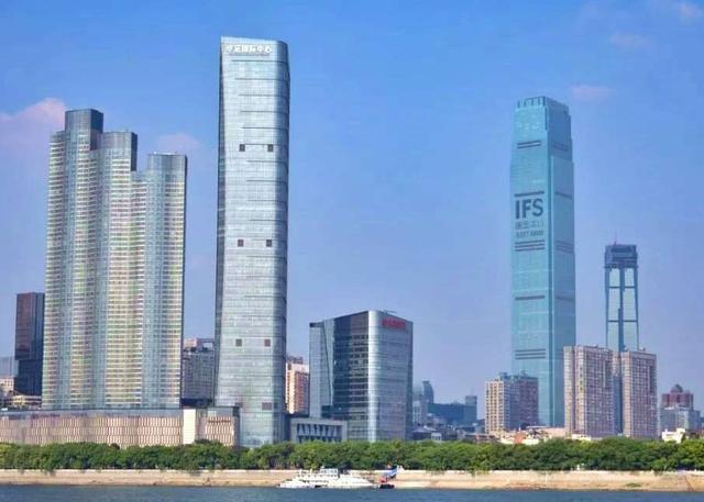 2021年湖南经济总量_湖南卫视跨年2021(3)