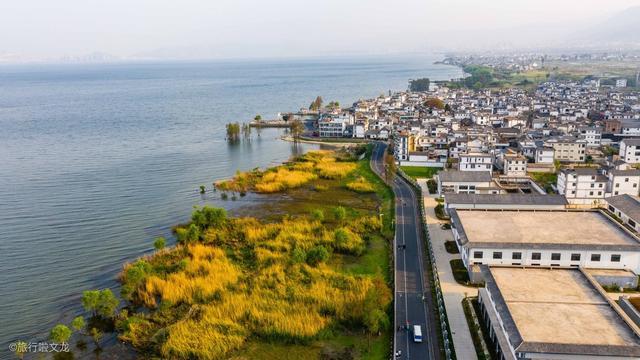 大理旅游可以去下龙龛码头,洱海边的宁静致远,让游客狂喜地转角