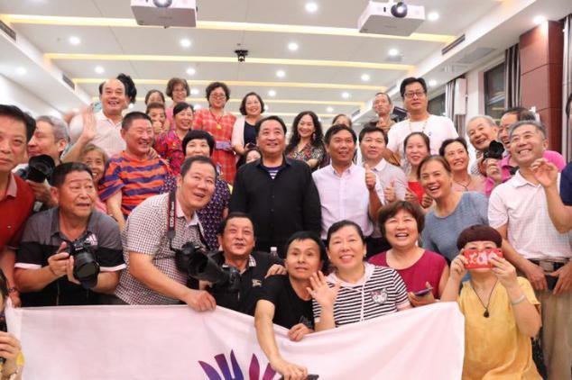 姜昆本想瞒着妻子养大的姜河,到底什么来头?让郭德纲都赞不绝口