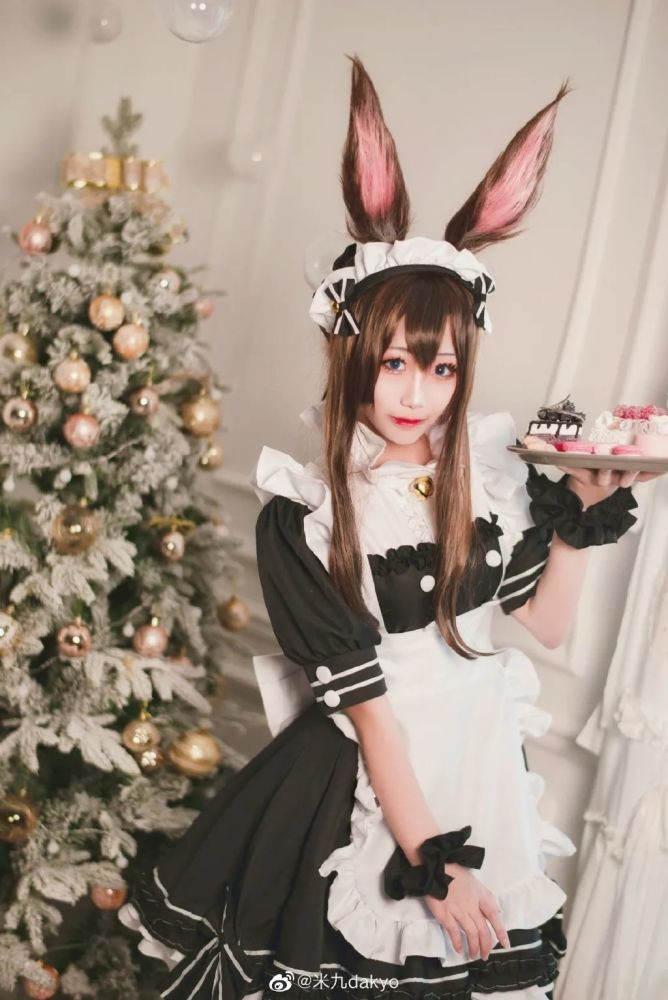 《明日方舟》外派女仆-阿米娅cosplay作品欣赏