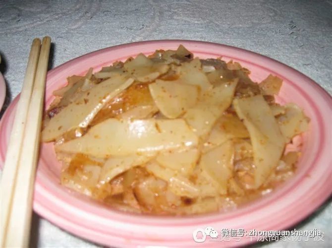 石子馍夹凉粉凉拌一生凉粉灵宝油糊拓灵宝老枣糕灵宝一生凉粉在这里