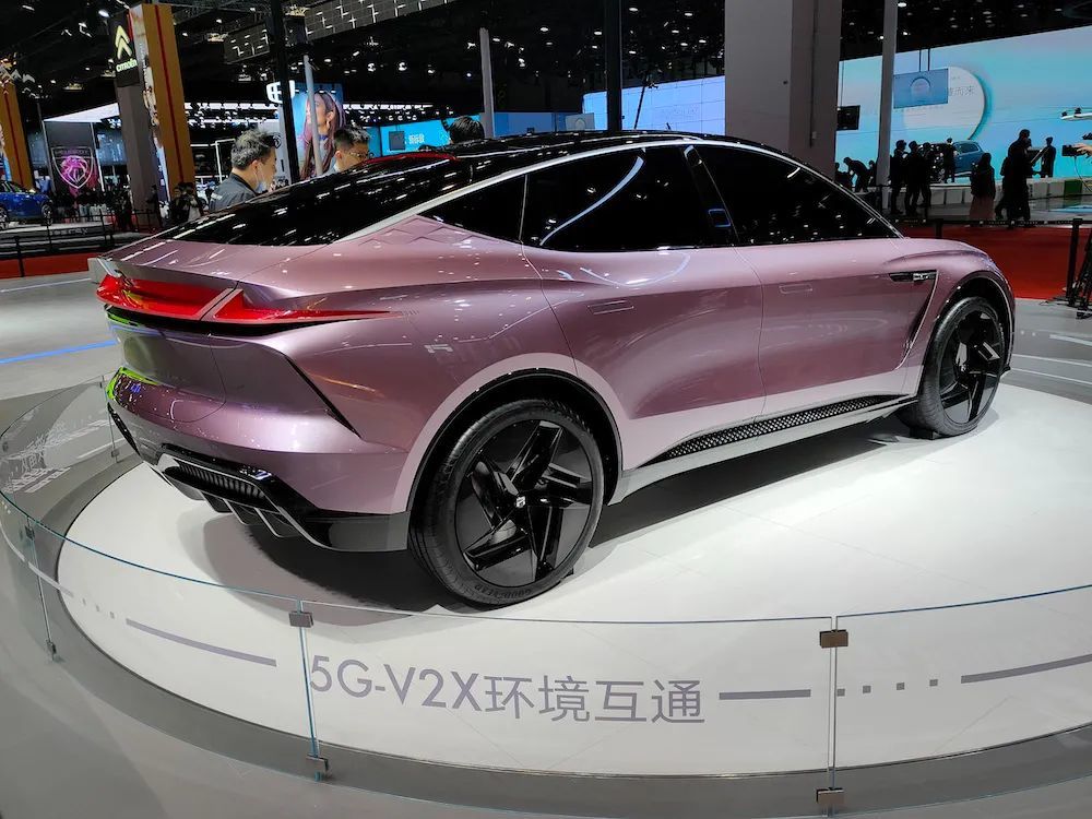2021上海车展巡礼:上汽r汽车带来全新的es33概念车