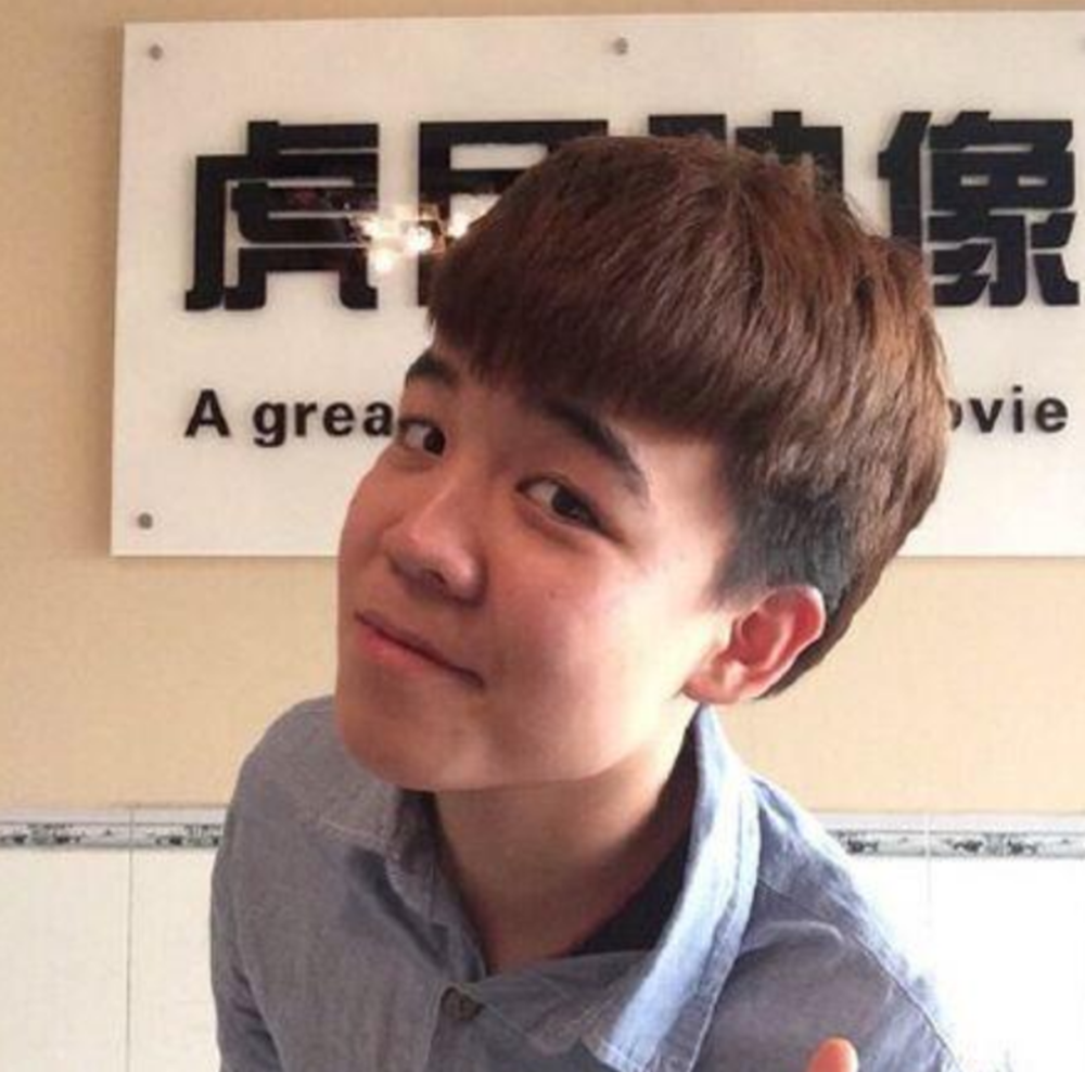 《变形计》富二代易虎臣,成官方认证的老赖,家庭破产妹妹辍学
