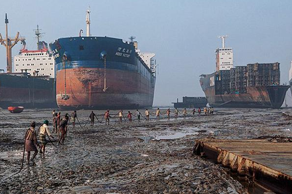 2020广西经济总量_广西经济职业技术学院(3)