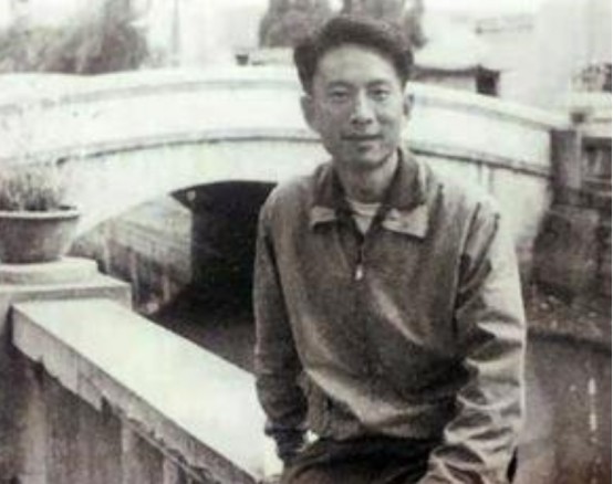 50年代美男子冯喆:命运多舛,49岁英年早逝,只因悲剧婚姻!