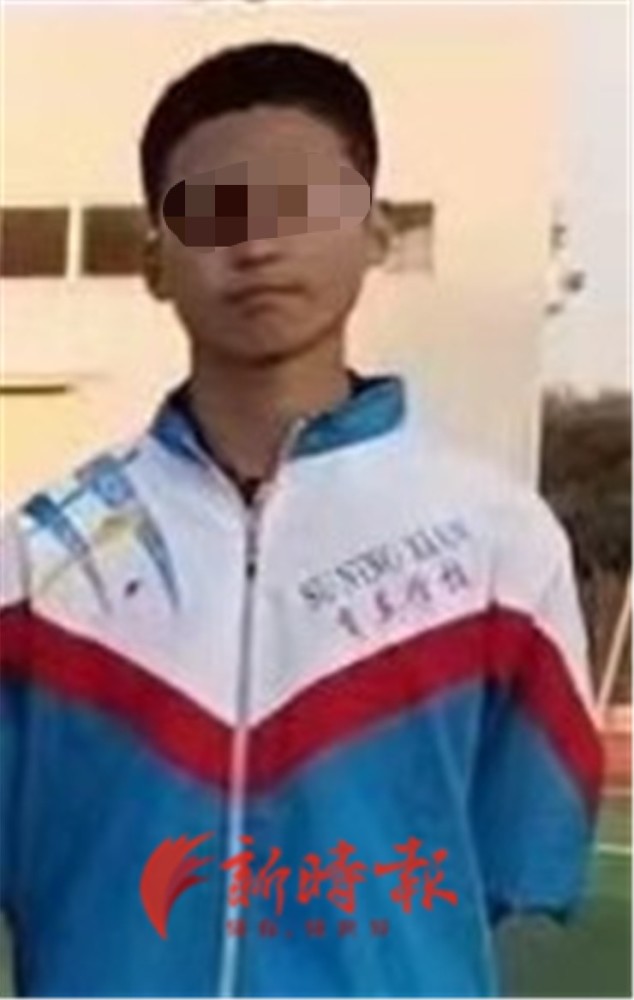 河北肃宁高一学生自杀,家属怀疑遭校园暴力,警方推测为"失恋"