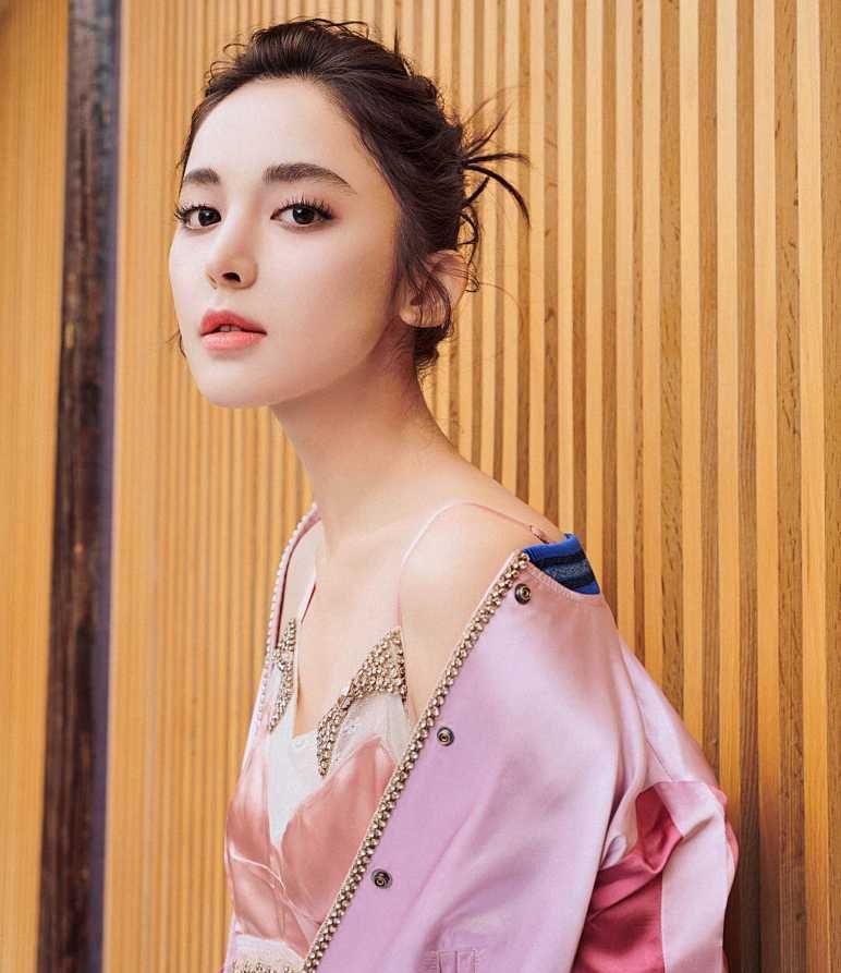 古力扎娜图片!来看看明星应该长什么样!
