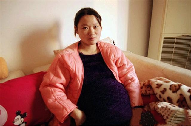 38岁大龄孕妇被男方赶出家门睡楼道20多天女孩恋爱要擦亮眼睛