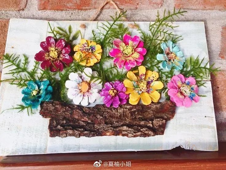 装饰画|用松果做的立体艺术品