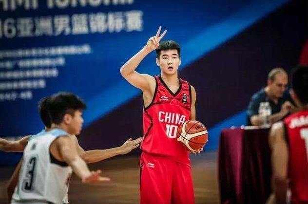 官宣!广东男篮u19名单出炉,徐昕张昊领衔,挑战曾凡博成焦点