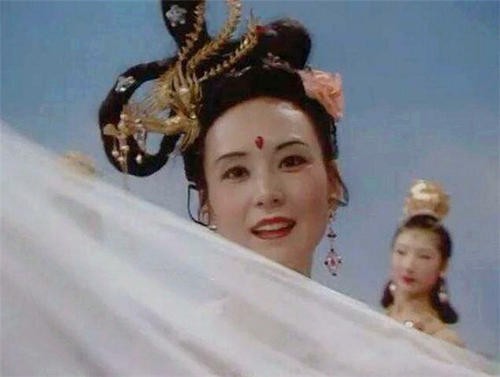 西游记嫦娥扮演者邱佩宁,如今却身价过亿,捐上百所希望小学