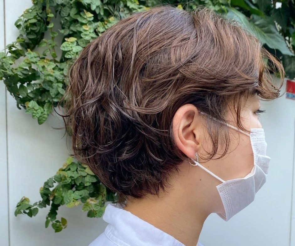 60岁阿姨选择什么发型显年轻?5款减龄发型,时髦好气质