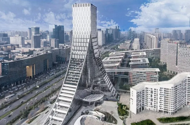 升起穿入云层直挂云帆,云端之上,逍遥人间,一跃成为成都城市地标建筑