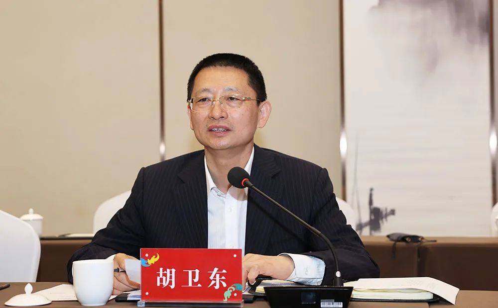 胡卫东说,国网陕西省电力公司将立足铜川市能源发展规划,把握地区